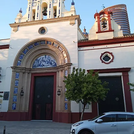 Apartamento El Cachorro De Triana Seville Exterior photo